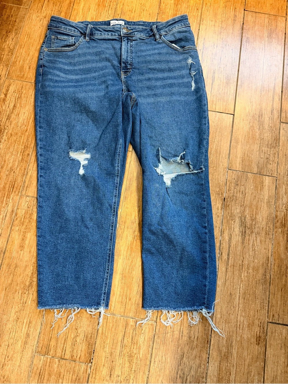 Ava &Viv -High-Rise Distressed Blue Women’s Jeans